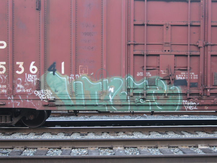 3613606504_0245647498_b